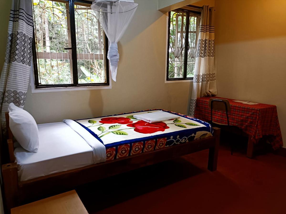Shamba Hostel Usa River Екстер'єр фото