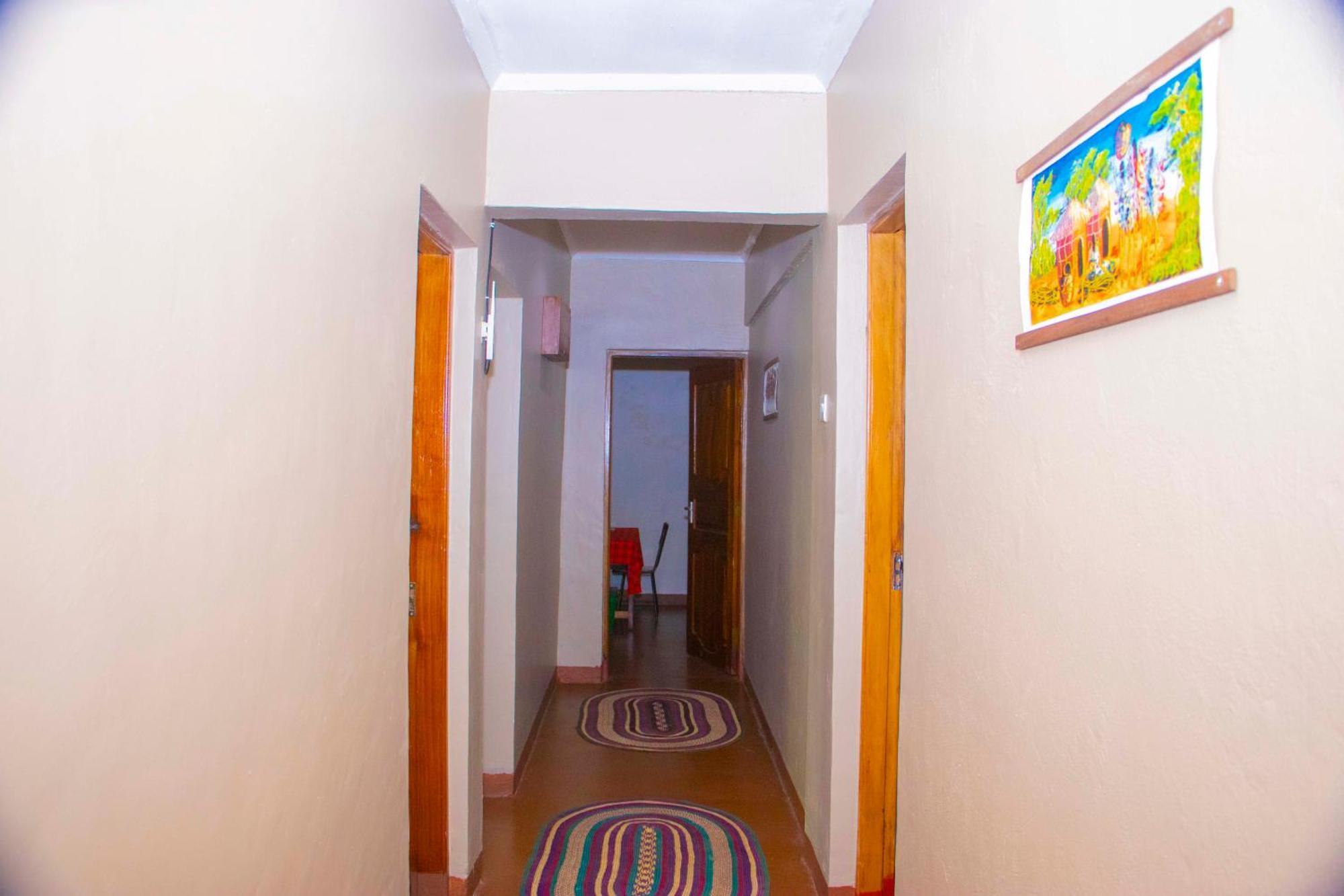 Shamba Hostel Usa River Екстер'єр фото