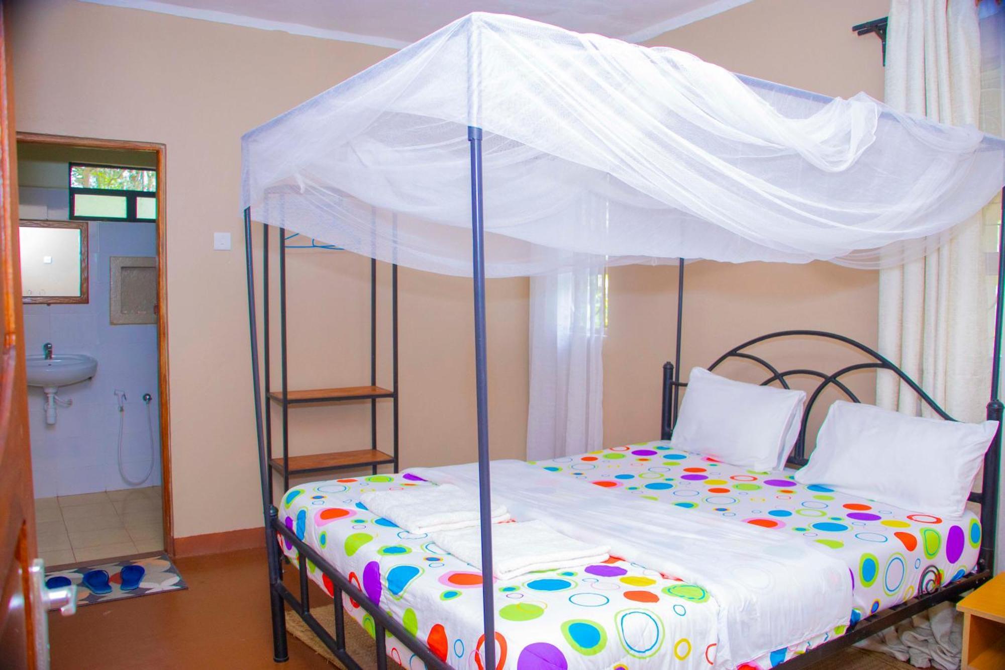 Shamba Hostel Usa River Екстер'єр фото