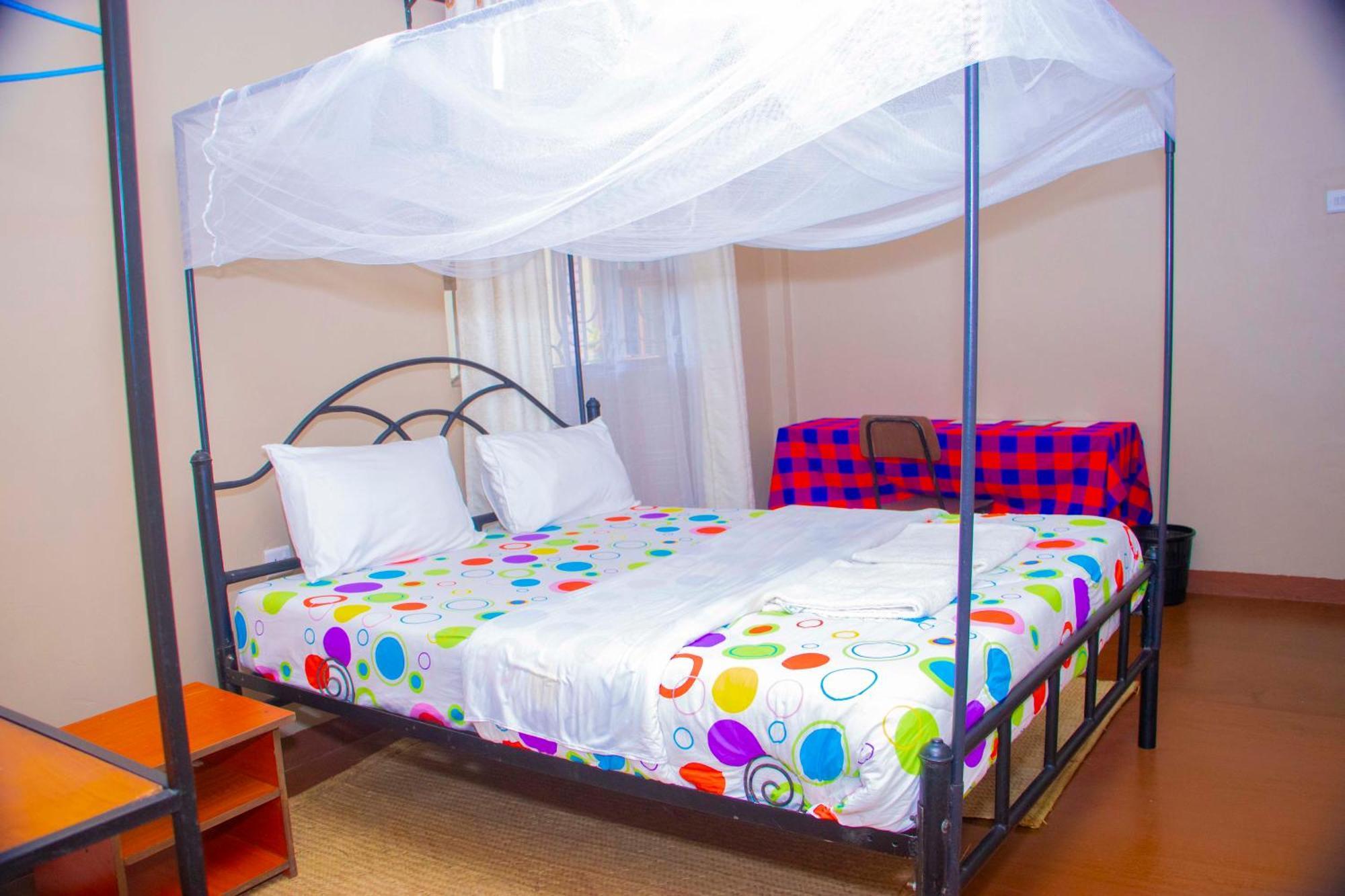 Shamba Hostel Usa River Екстер'єр фото