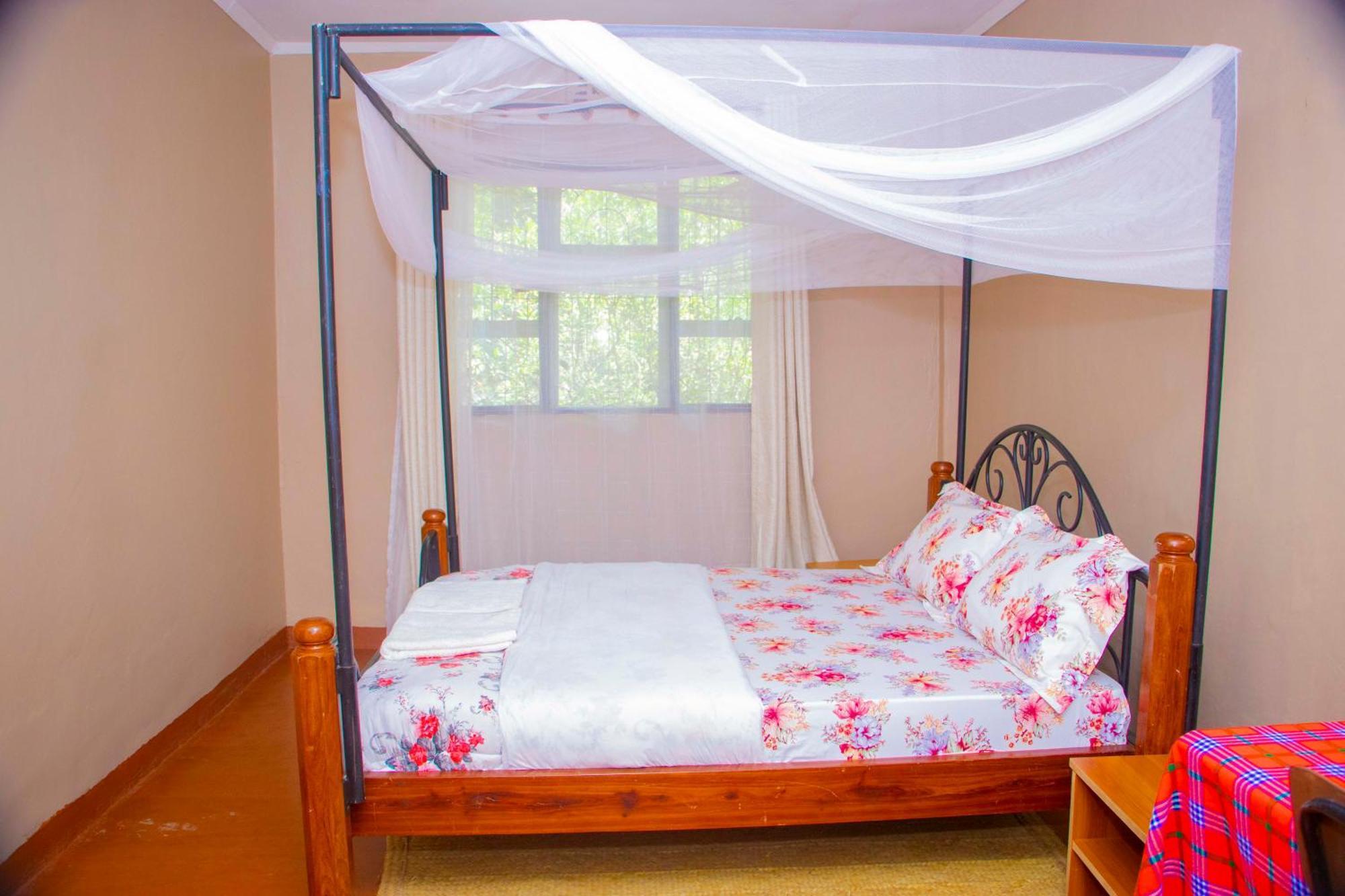 Shamba Hostel Usa River Екстер'єр фото