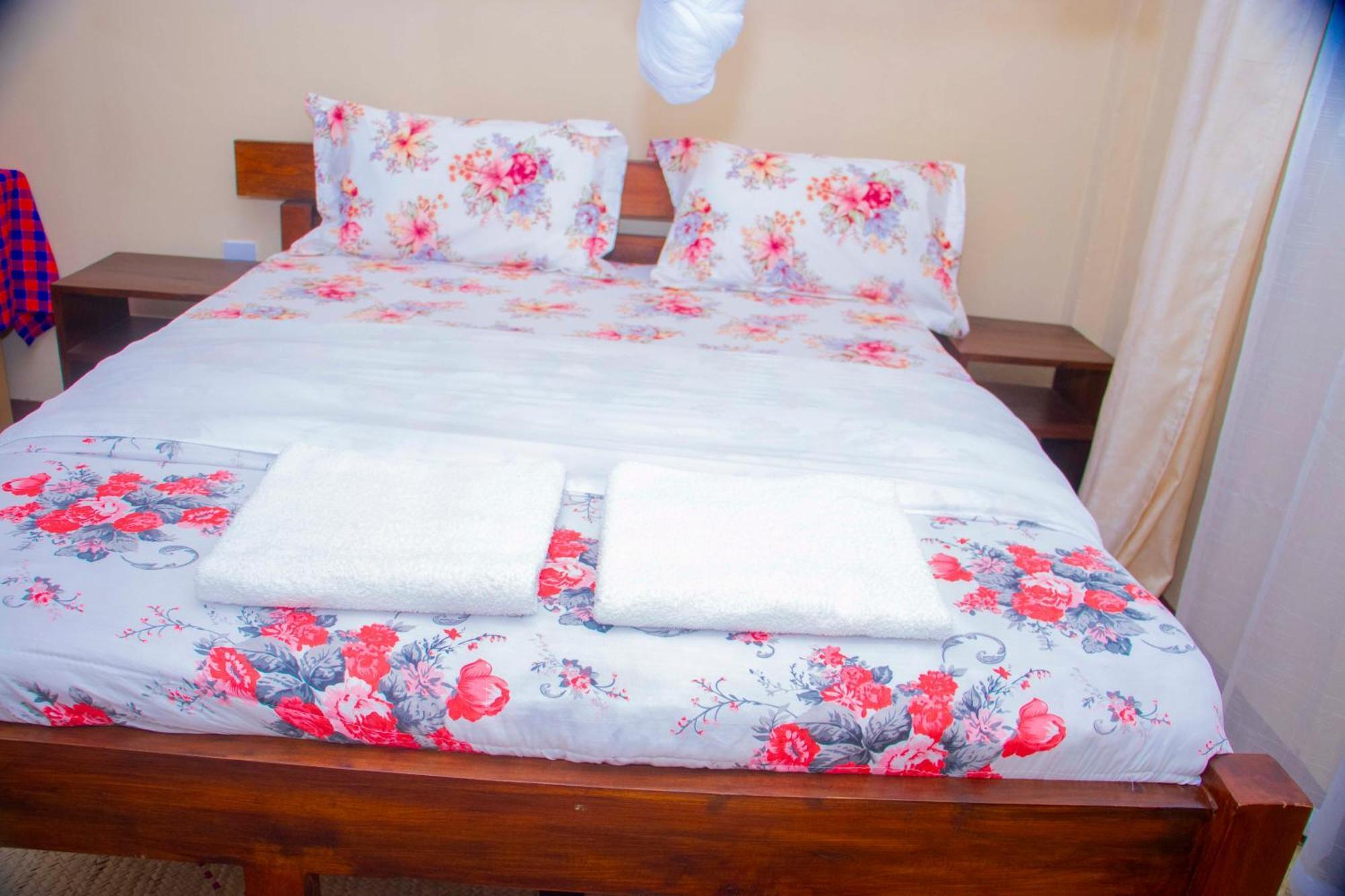 Shamba Hostel Usa River Екстер'єр фото