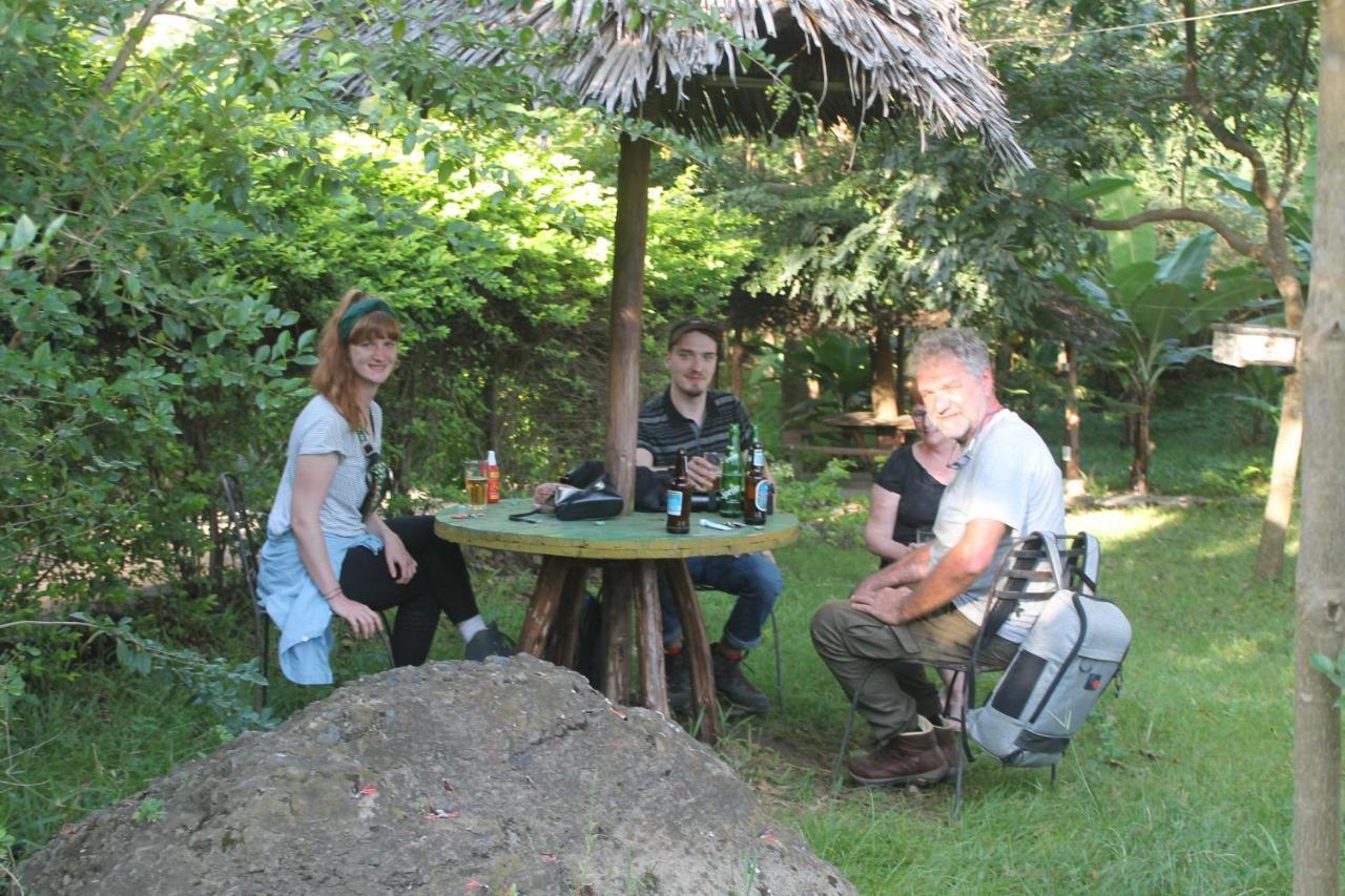 Shamba Hostel Usa River Екстер'єр фото